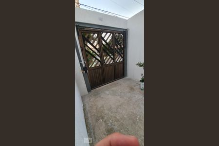 Casa à venda com 365m², 7 quartos e 4 vagas Casa à venda com 365m², 7 quartos e 4 vagasEntrada - casa 2