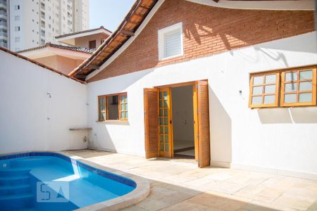 Casa à venda com 365m², 7 quartos e 4 vagas Casa à venda com 365m², 7 quartos e 4 vagasQuintal