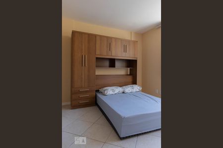 Casa de condomínio à venda com 220m², 3 quartos e 2 vagasSuíte 2