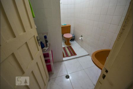 Casa de condomínio à venda com 75m², 1 quarto e 1 vaga Casa de condomínio à venda com 75m², 1 quarto e 1 vagaBanheiro