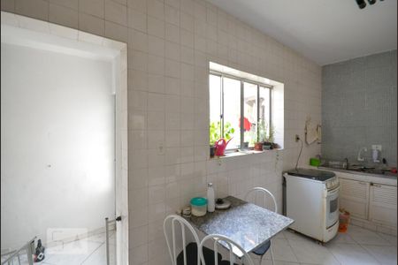 Casa de condomínio à venda com 75m², 1 quarto e 1 vaga Casa de condomínio à venda com 75m², 1 quarto e 1 vagaCozinha