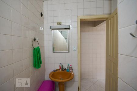 Casa de condomínio à venda com 75m², 1 quarto e 1 vaga Casa de condomínio à venda com 75m², 1 quarto e 1 vagaBanheiro
