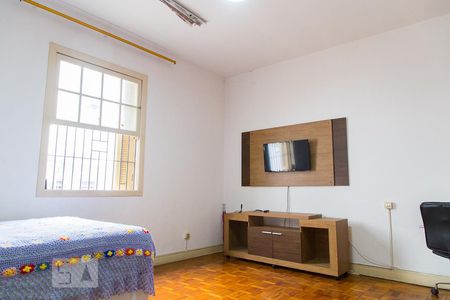Quarto de casa para alugar com 3 quartos, 80m² em Chácara Inglesa, São Paulo