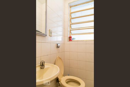 Lavabo de casa para alugar com 3 quartos, 80m² em Chácara Inglesa, São Paulo