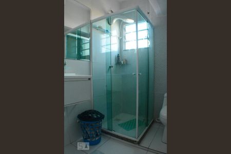 Casa de condomínio para alugar com 240m², 3 quartos e 1 vagaBanheiro Social