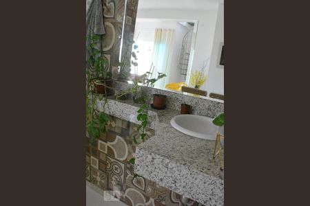 Lavado de casa de condomínio para alugar com 3 quartos, 240m² em Saboeiro, Salvador