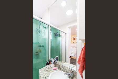 Apartamento à venda com 68m², 2 quartos e 2 vagasBanheiro da Suíte