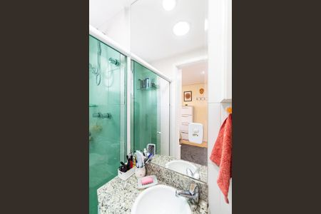 Apartamento à venda com 68m², 2 quartos e 2 vagasBanheiro da Suíte