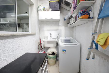 Casa para alugar com 64m², 2 quartos e 1 vagaÁrea de Serviço