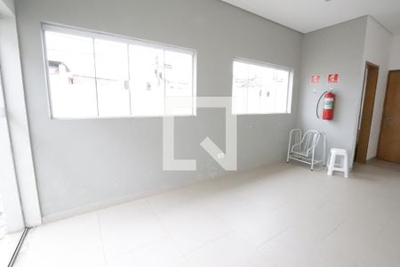 Casa para alugar com 64m², 2 quartos e 1 vagaÁrea comum - Salão de festas