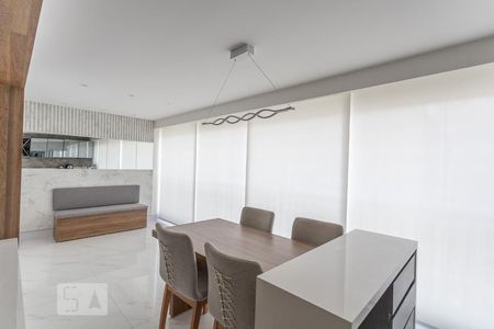 Apartamento à venda com 105m², 3 quartos e 2 vagasVaranda Sala