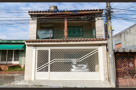 Casa para alugar com 200m², 3 quartos e 2 vagas Casa para alugar com 200m², 3 quartos e 2 vagasFachada