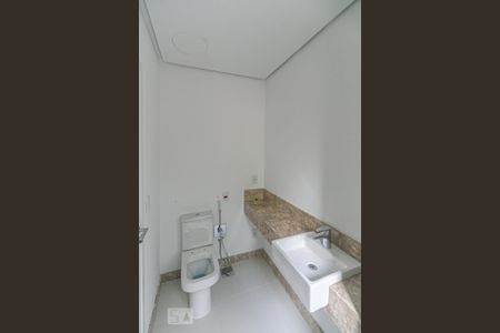 Banheiro do Quarto 1 de apartamento à venda com 3 quartos, 346m² em Vila Assunção, Porto Alegre