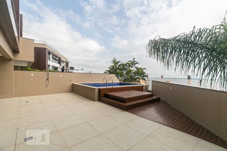 Apartamento à venda com 346m², 3 quartos e 4 vagasPiscina