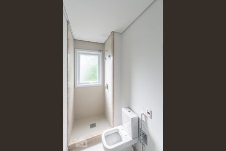 Apartamento à venda com 346m², 3 quartos e 4 vagasBanheiro do Quarto 2