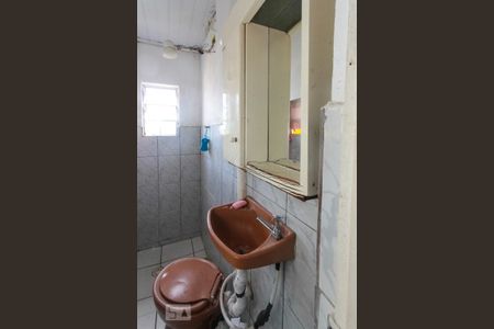 Casa à venda com 350m², 3 quartos e 3 vagas Casa à venda com 350m², 3 quartos e 3 vagasbanheiro da Suite