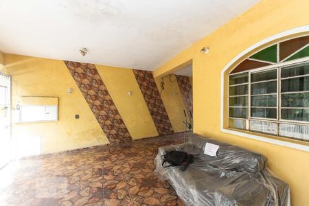 Casa à venda com 350m², 3 quartos e 3 vagas Casa à venda com 350m², 3 quartos e 3 vagasGaragem