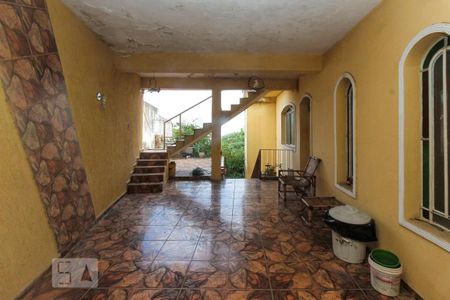 Casa à venda com 350m², 3 quartos e 3 vagas Casa à venda com 350m², 3 quartos e 3 vagasGaragem