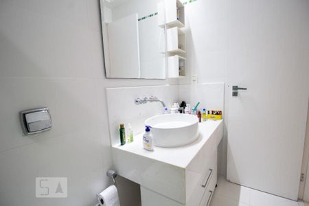 Apartamento à venda com 180m², 3 quartos e 2 vagasBanheiro