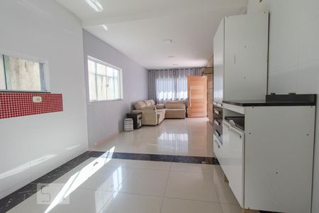 Casa para alugar com 100m², 3 quartos e 1 vagaCozinha