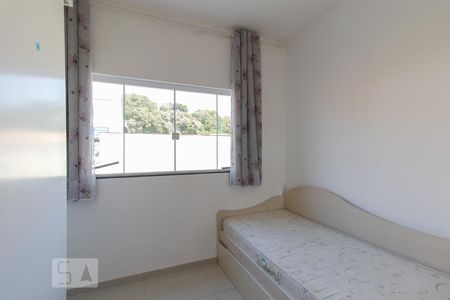 Quarto 1 de casa para alugar com 3 quartos, 100m² em Campo de Santana, Curitiba