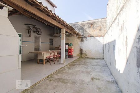 Casa para alugar com 100m², 3 quartos e 1 vagaQuintal