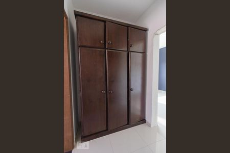 Casa para alugar com 100m², 3 quartos e 1 vagaCloset