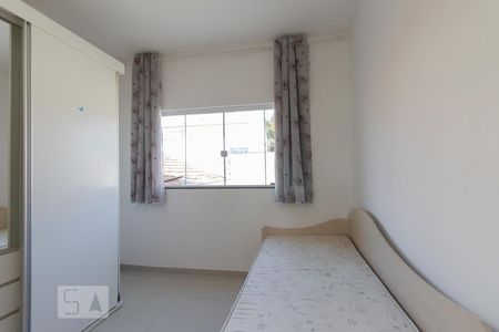 Quarto 1 de casa para alugar com 3 quartos, 100m² em Campo de Santana, Curitiba
