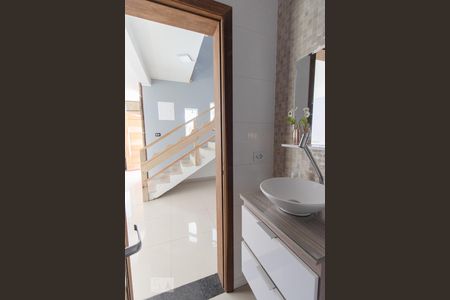 Lavabo de casa para alugar com 3 quartos, 100m² em Campo de Santana, Curitiba