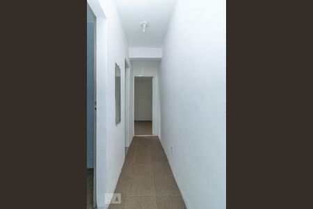 Corredor de apartamento para alugar com 1 quarto, 35m² em Bento Ribeiro, Rio de Janeiro