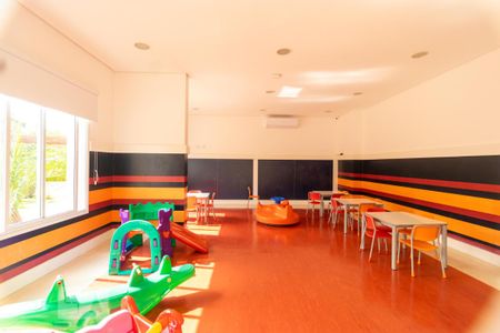 Apartamento à venda com 87m², 3 quartos e 2 vagas Apartamento à venda com 87m², 3 quartos e 2 vagasÁrea Comum - Brinquedoteca