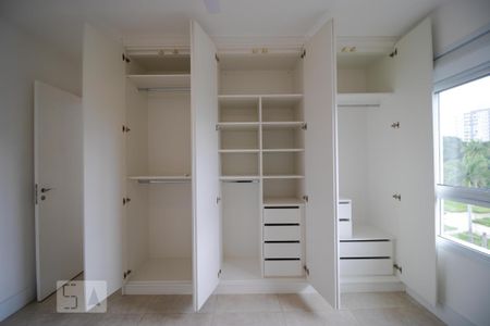 Apartamento à venda com 87m², 3 quartos e 2 vagas Apartamento à venda com 87m², 3 quartos e 2 vagasSuíte - Armário