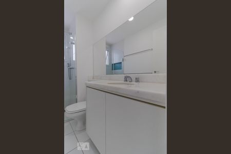 Apartamento à venda com 87m², 3 quartos e 2 vagas Apartamento à venda com 87m², 3 quartos e 2 vagasBanheiro