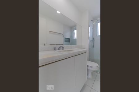 Apartamento à venda com 87m², 3 quartos e 2 vagas Apartamento à venda com 87m², 3 quartos e 2 vagasBanheiro da Suíte