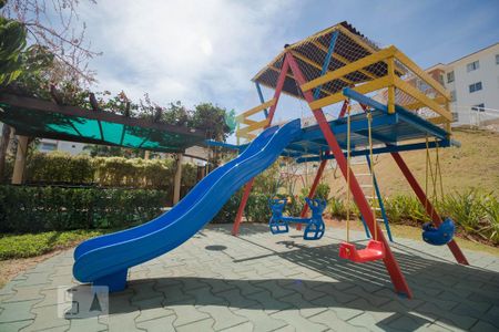 Apartamento à venda com 87m², 3 quartos e 2 vagas Apartamento à venda com 87m², 3 quartos e 2 vagasÁrea Comum - Playground