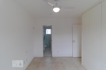 Apartamento à venda com 87m², 3 quartos e 2 vagas Apartamento à venda com 87m², 3 quartos e 2 vagasSuíte