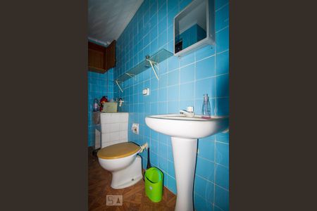 Banheiro de kitnet/studio à venda com 1 quarto, 30m² em Centro Histórico, Porto Alegre