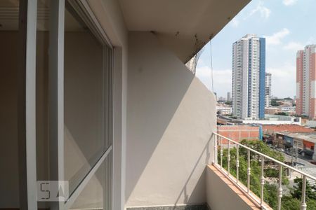 Sacada da Sala   de apartamento para alugar com 3 quartos, 69m² em Vila Azevedo, São Paulo