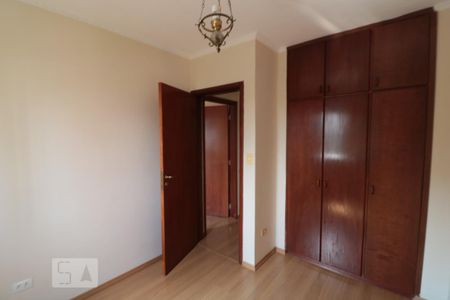 Quarto 1 de apartamento para alugar com 3 quartos, 69m² em Vila Azevedo, São Paulo