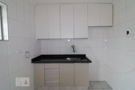 Apartamento para alugar com 69m², 3 quartos e 1 vagaCozinha 
