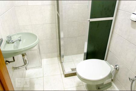 Banheiro de kitnet/studio à venda com 1 quarto, 31m² em Centro, Rio de Janeiro