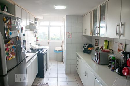 Apartamento à venda com 184m², 3 quartos e 2 vagasCozinha e Área de Serviço