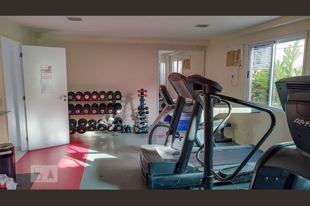 Apartamento à venda com 184m², 3 quartos e 2 vagasÁrea comum - Academia