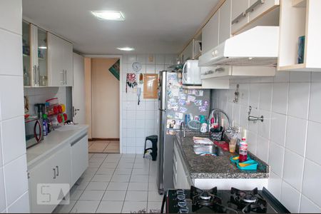 Apartamento à venda com 184m², 3 quartos e 2 vagasCozinha e Área de Serviço