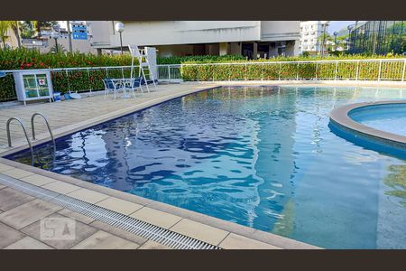 Apartamento à venda com 184m², 3 quartos e 2 vagasÁrea comum - Piscina