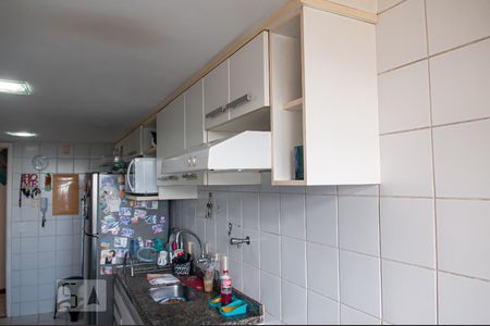 Apartamento à venda com 184m², 3 quartos e 2 vagasCozinha e Área de Serviço