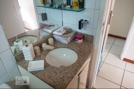 Apartamento à venda com 184m², 3 quartos e 2 vagasBanheiro da Suíte