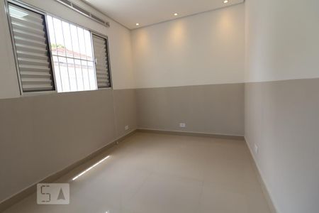 Quarto de casa para alugar com 1 quarto, 50m² em Jardim Trussardi, São Paulo