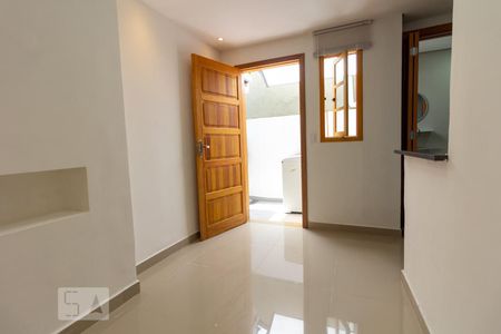 Sala de casa para alugar com 1 quarto, 50m² em Jardim Trussardi, São Paulo