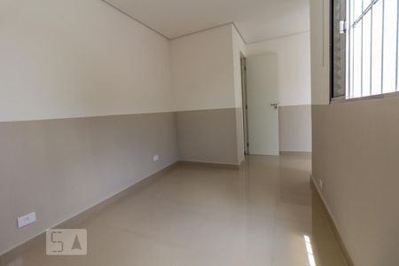 Quarto de casa para alugar com 1 quarto, 50m² em Jardim Trussardi, São Paulo